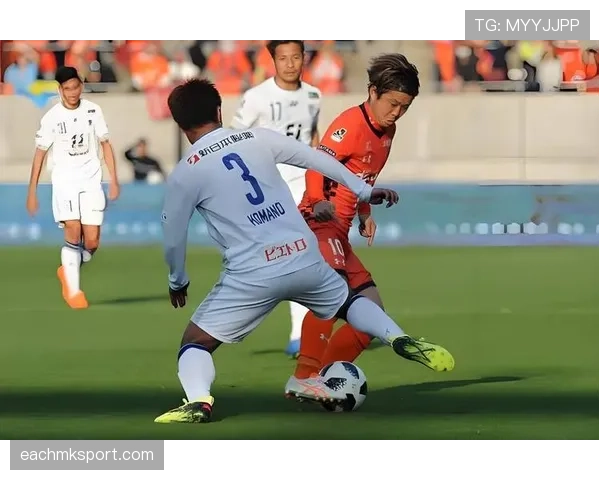 鹿岛鹿角联赛初期表现稳定，防守端无明显漏洞，进攻组织渐入佳境